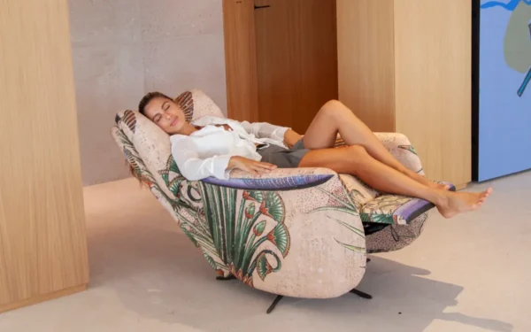 Fama Lolita Electric Recliner - Image 2