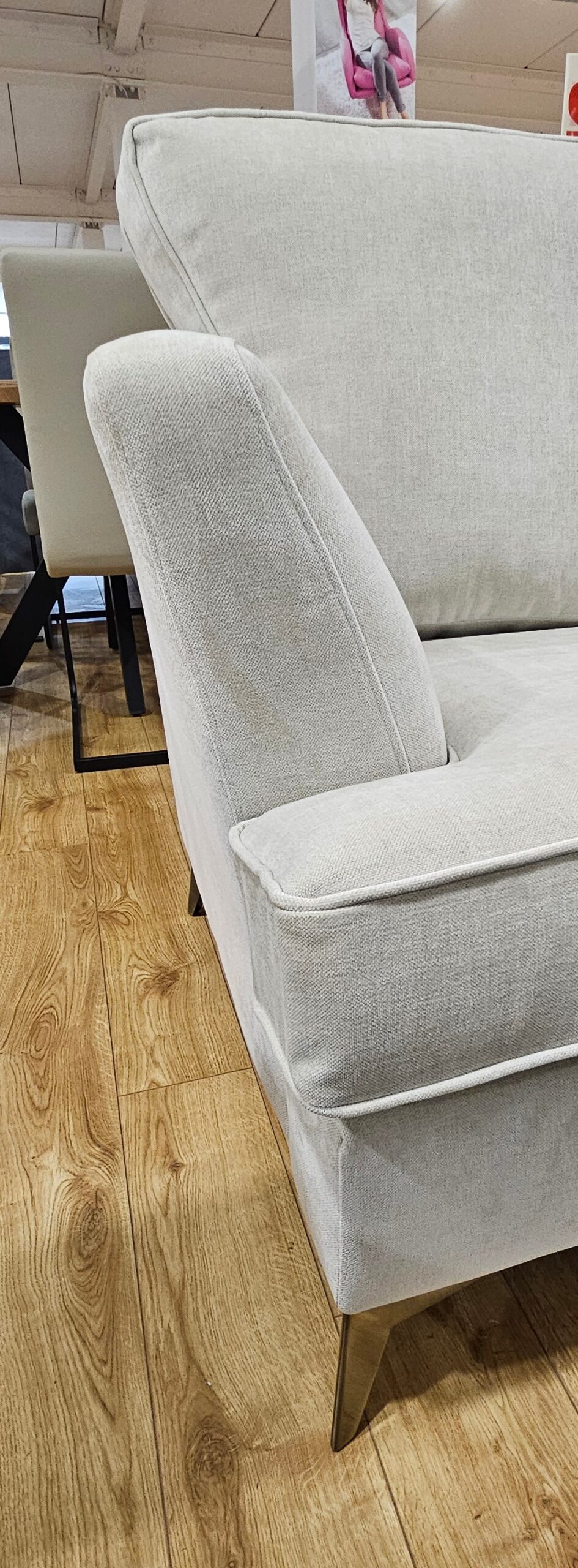 Evita Sofa - Image 6